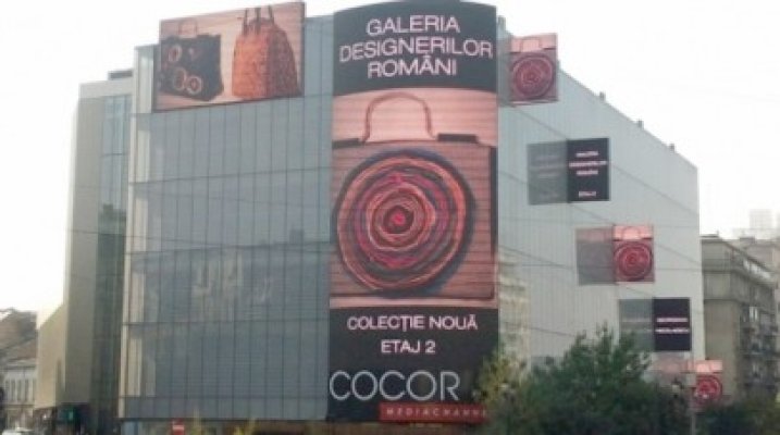 Magazinul Cocor, scos la vânzare pe bucăţi